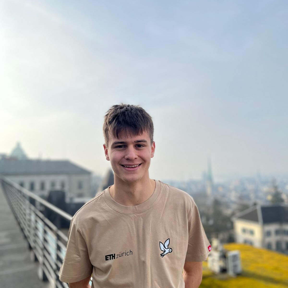 Portrait of Tim Leonhardt